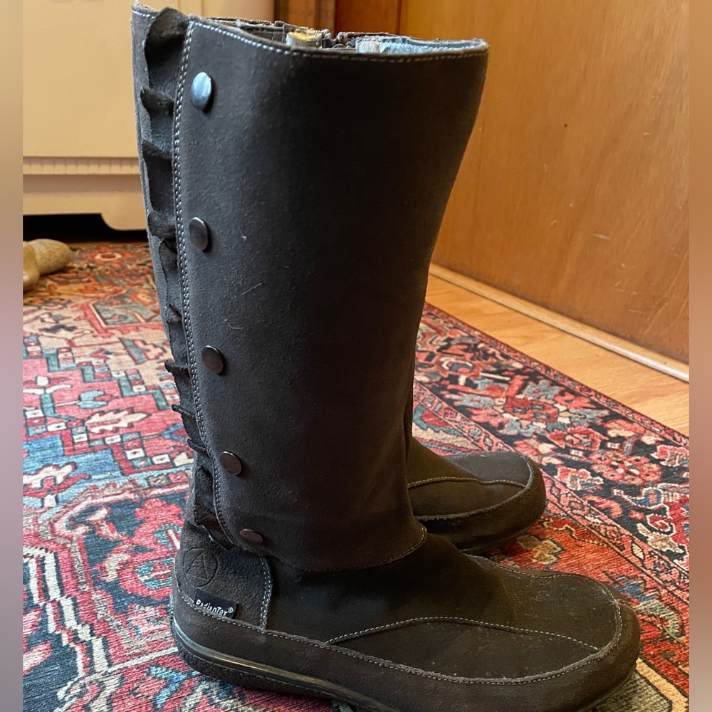 Grey Suede Winter Boots